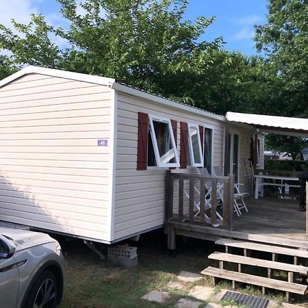 Mobil-Home Felix Ducournau Gastes Kültér fotó